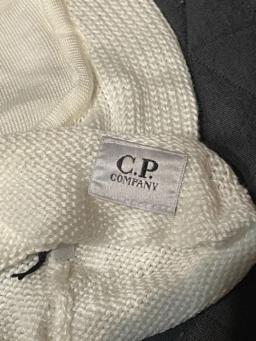 Biała kominiarka C.P. Company