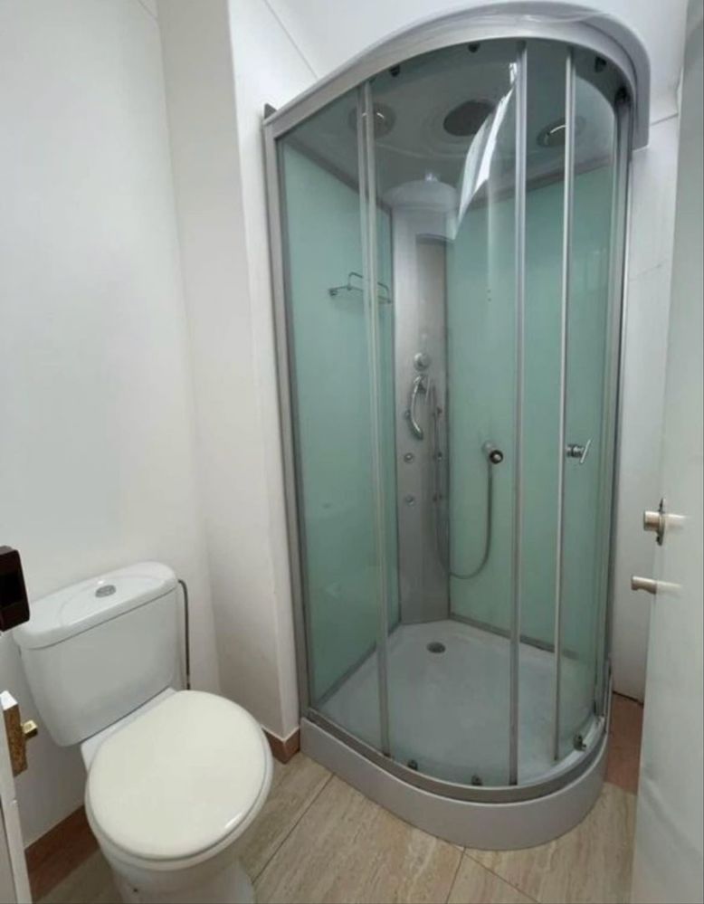 Alugo quarto individual