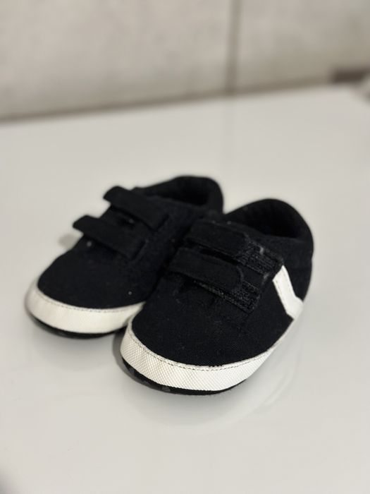 Продам взуття на хлопчика 21 розмір