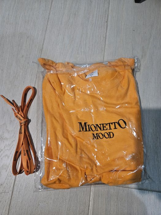 Koszulka Mionetto sznurówki gratis kolekcjonerska nagroda konkurs L