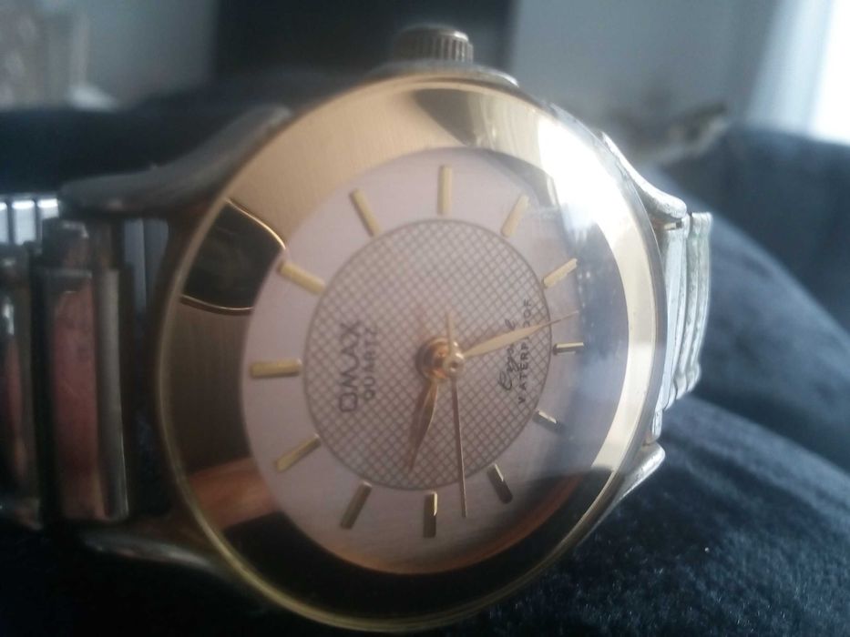 Zegarek damski quartz.