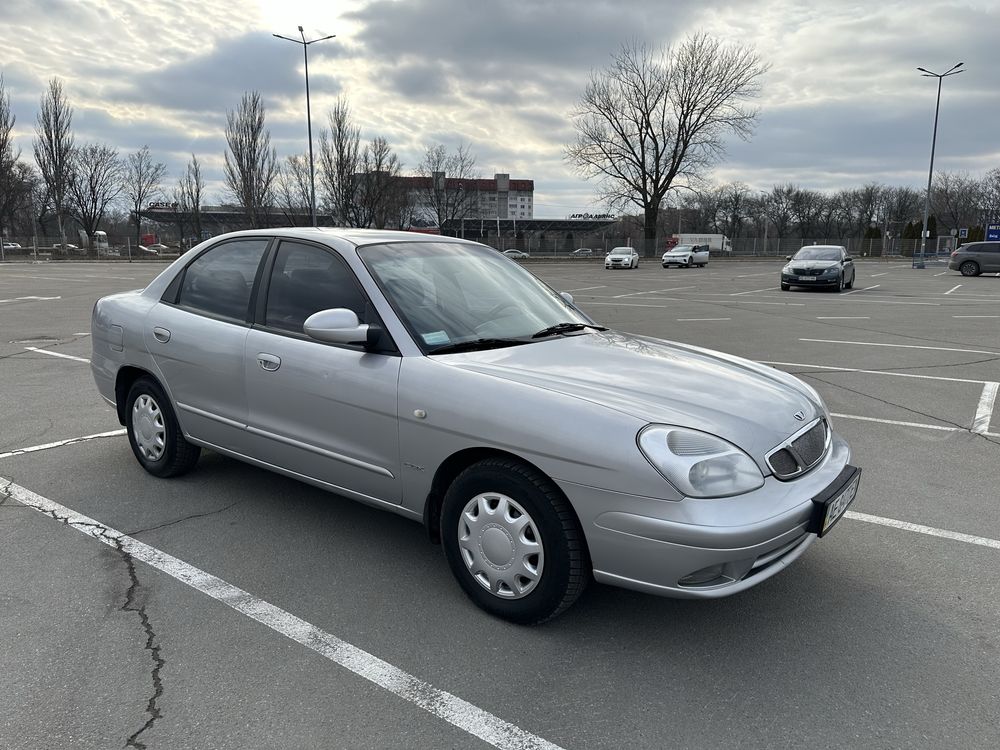 Продам Daewoo Nubira 2 2001года