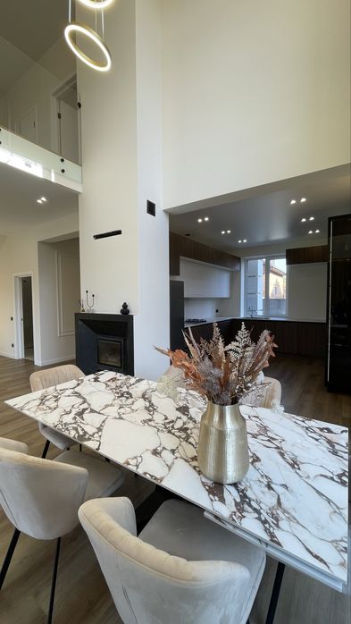 Продаж!Розкішний будинок в с.Крихівці