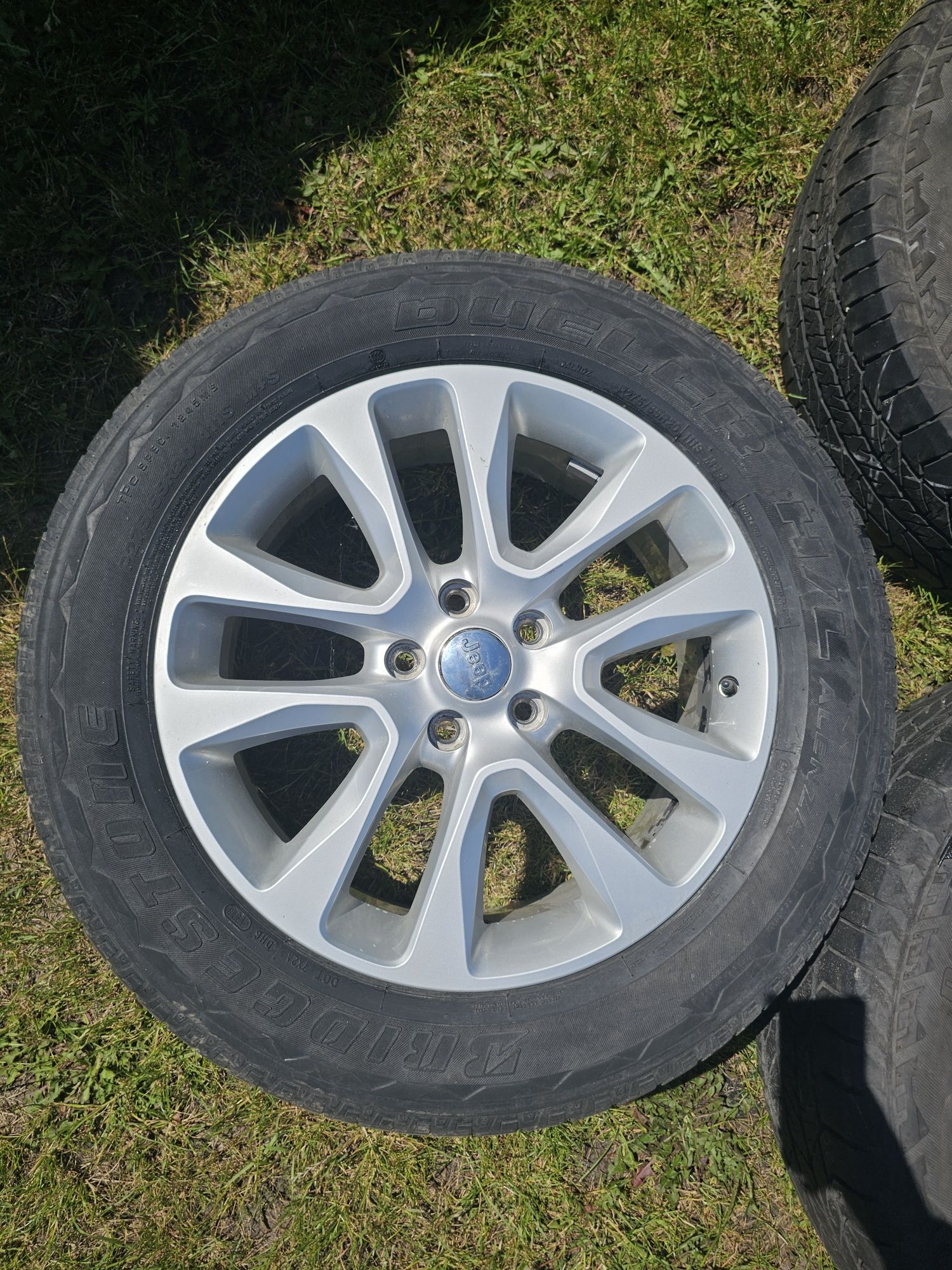 Felgi Koła 20' Jeep Grand Cherokee WK2