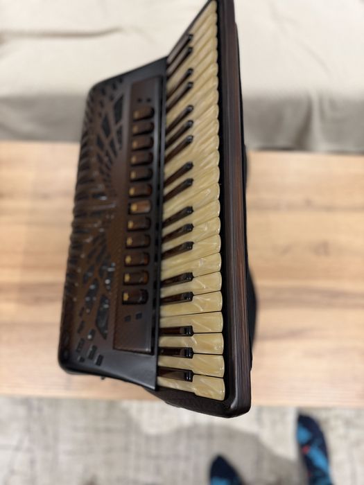 Akordeon Beltuna Prestige Fly 120B