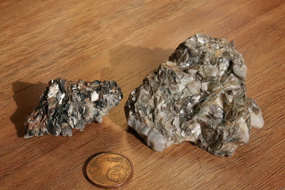 Minerais Moscovite, biotite, clorite, fuchsite e actinolite inc. envio
