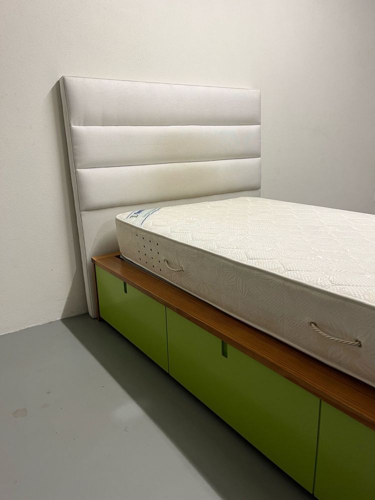 Cama dupla com cabeceira opcional