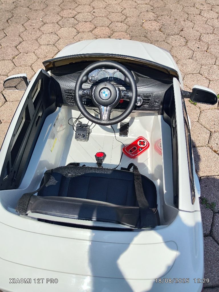 Carro de criança.