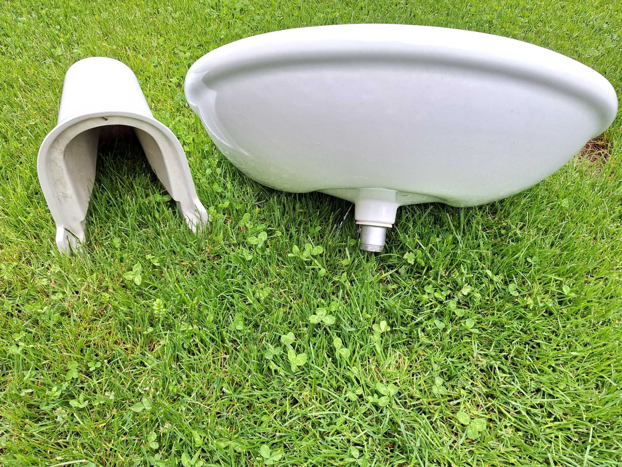 Umywalka z baterią