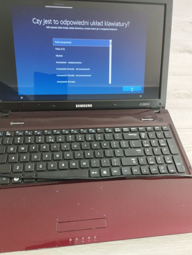 Laptop Samsung r580