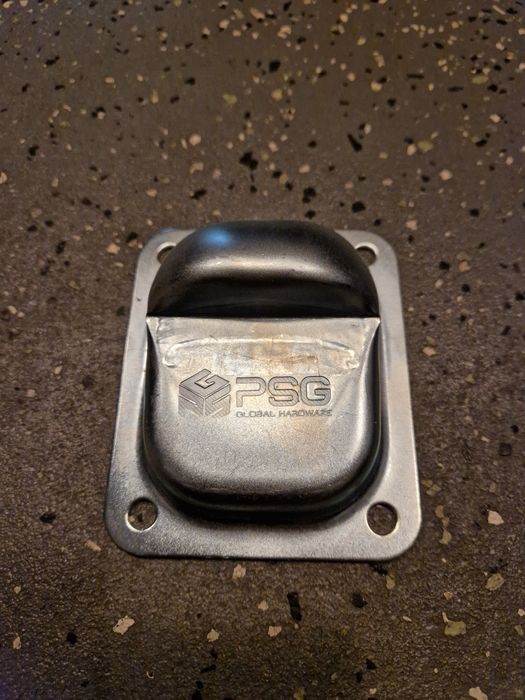 Stopa do bramy PSG, stoper nowy