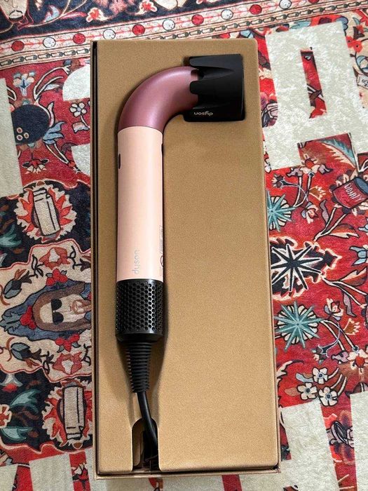 Продам дуже класний!! Dyson Supersonic HD18 Ceramic Pink