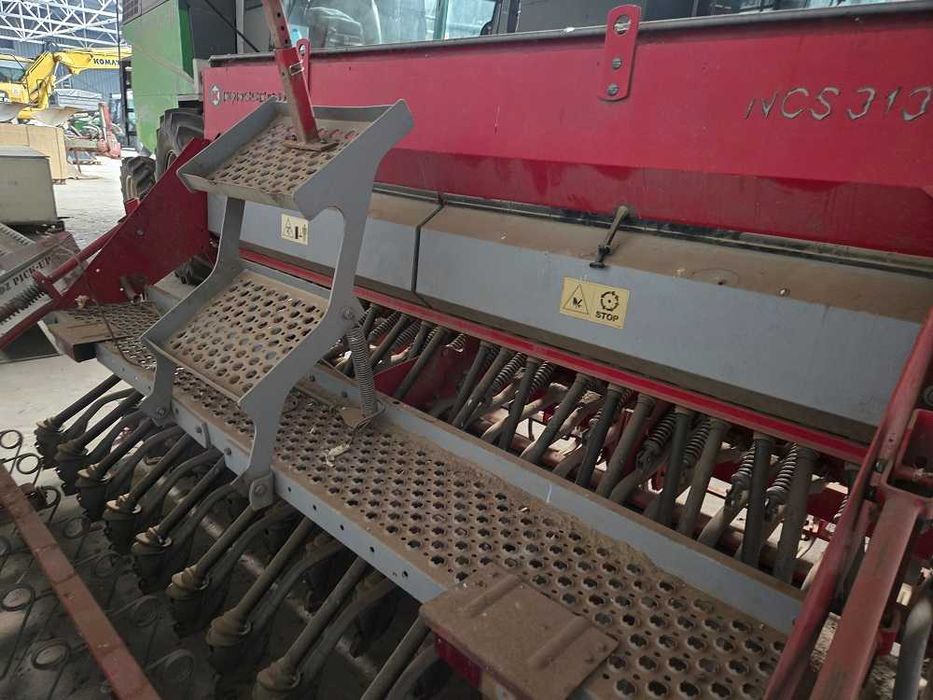 w pełni sprawny masywny agregat uprawowo siewny Kongskilde 3,00m