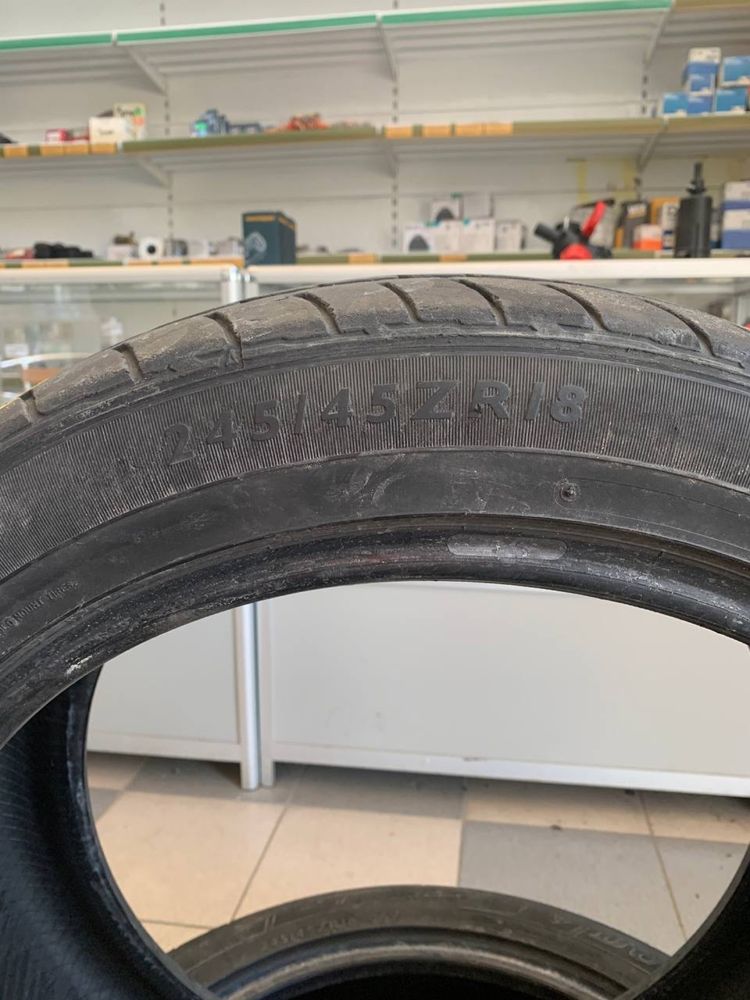 Гума літня Dunlop 245/45 R18