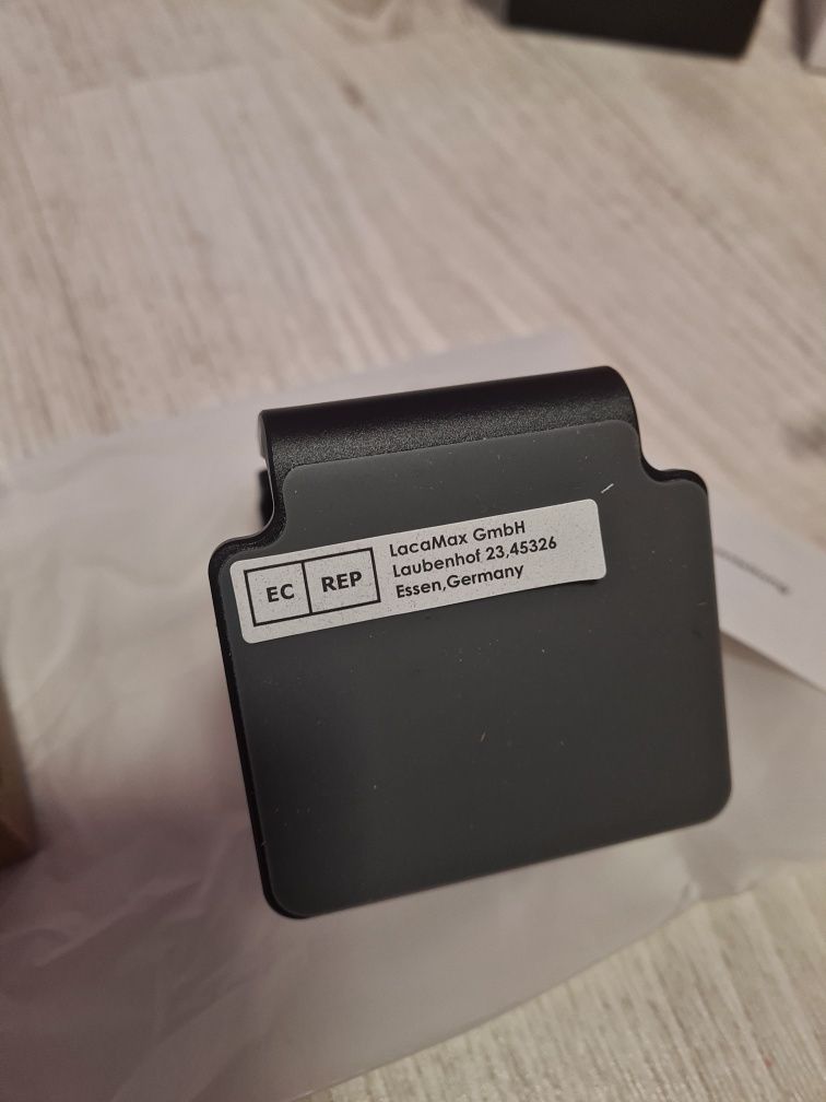 Elegancki stojak na Apple Watch  EONO