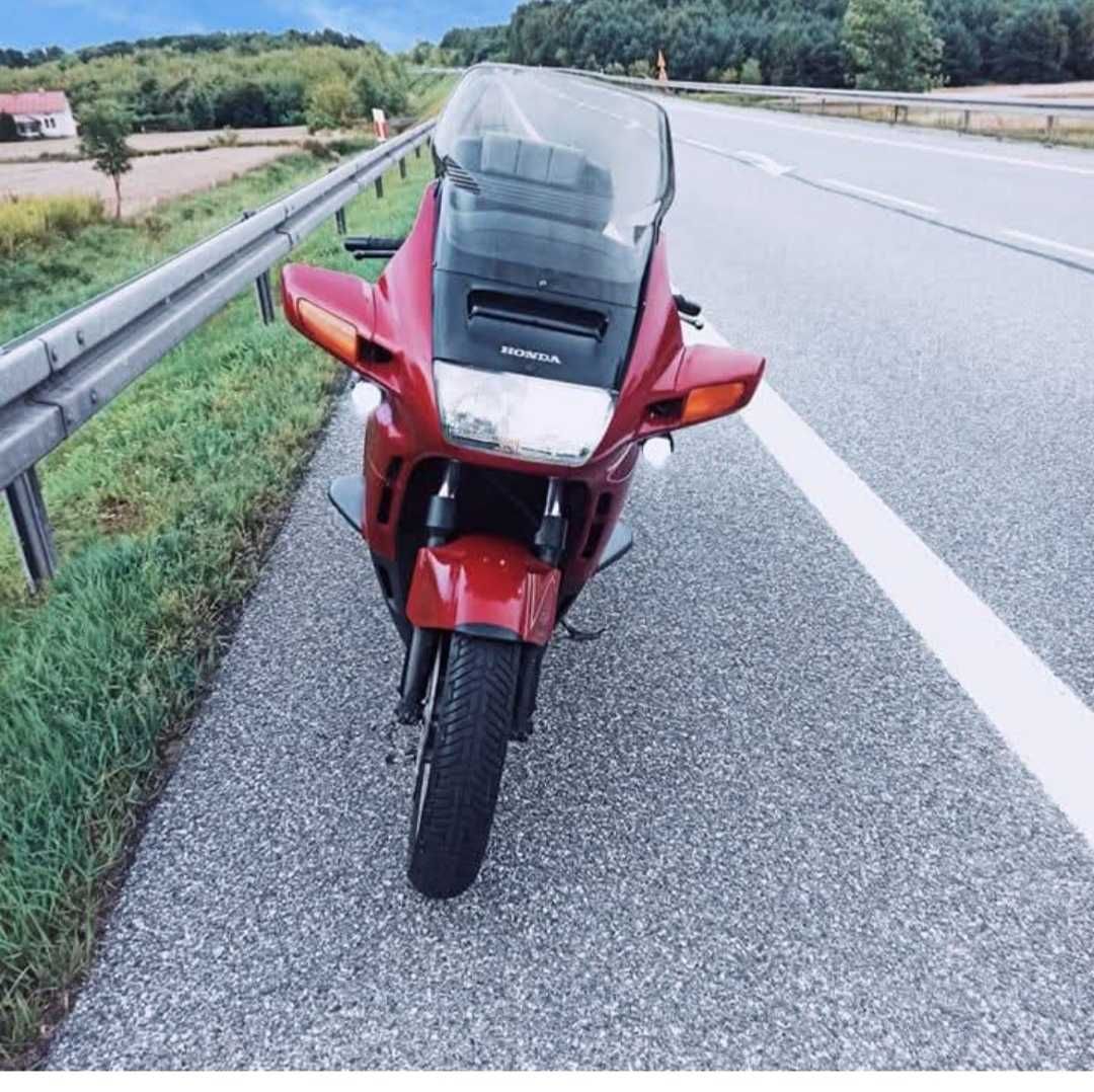 Honda ST 1100 ...