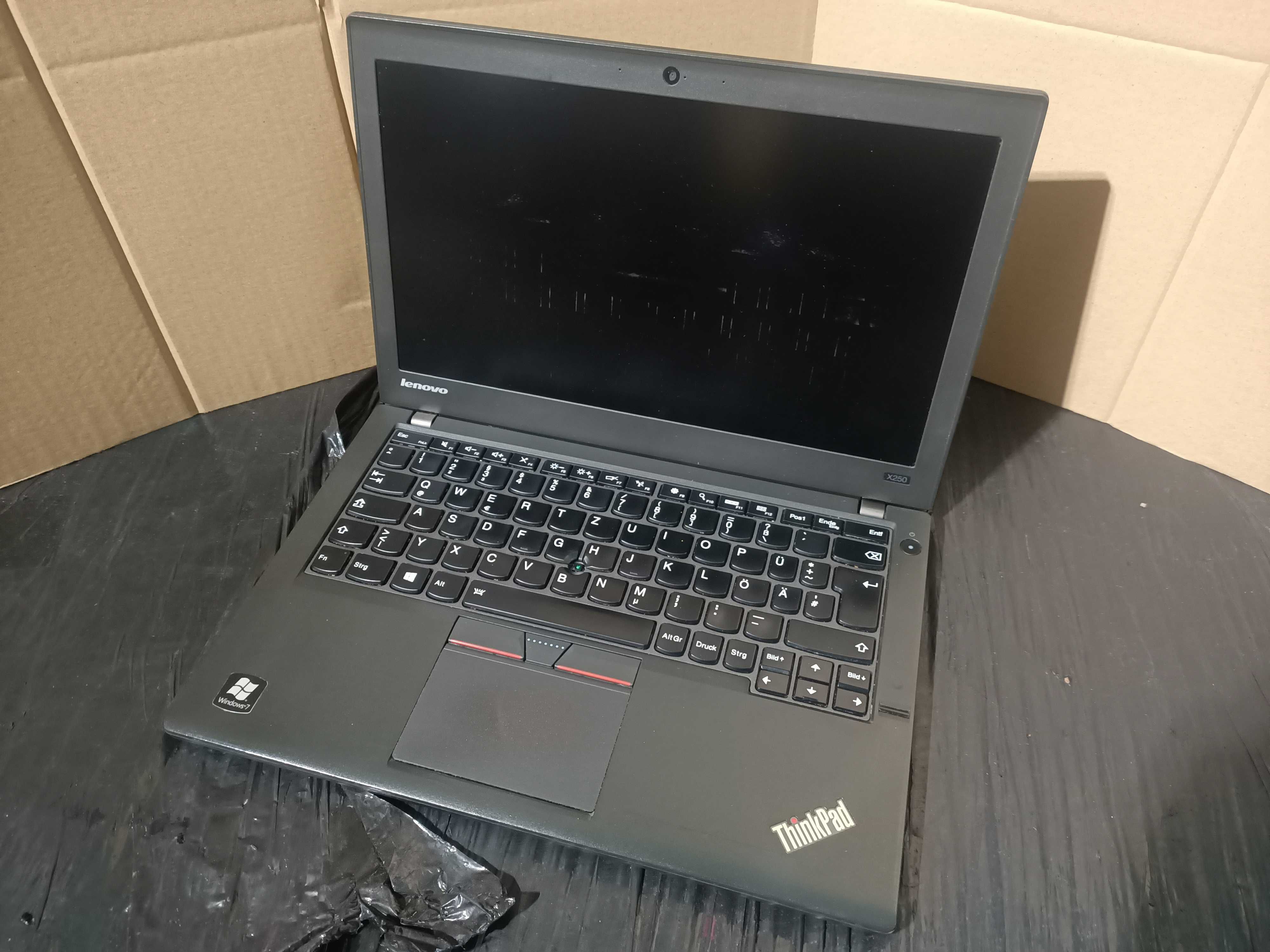 Portátil Lenovo X250 i7 8GB