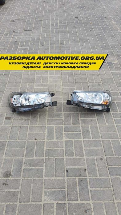 Toyota Hilux фара ліва левая Тойота Хайлюкс разборка розборка