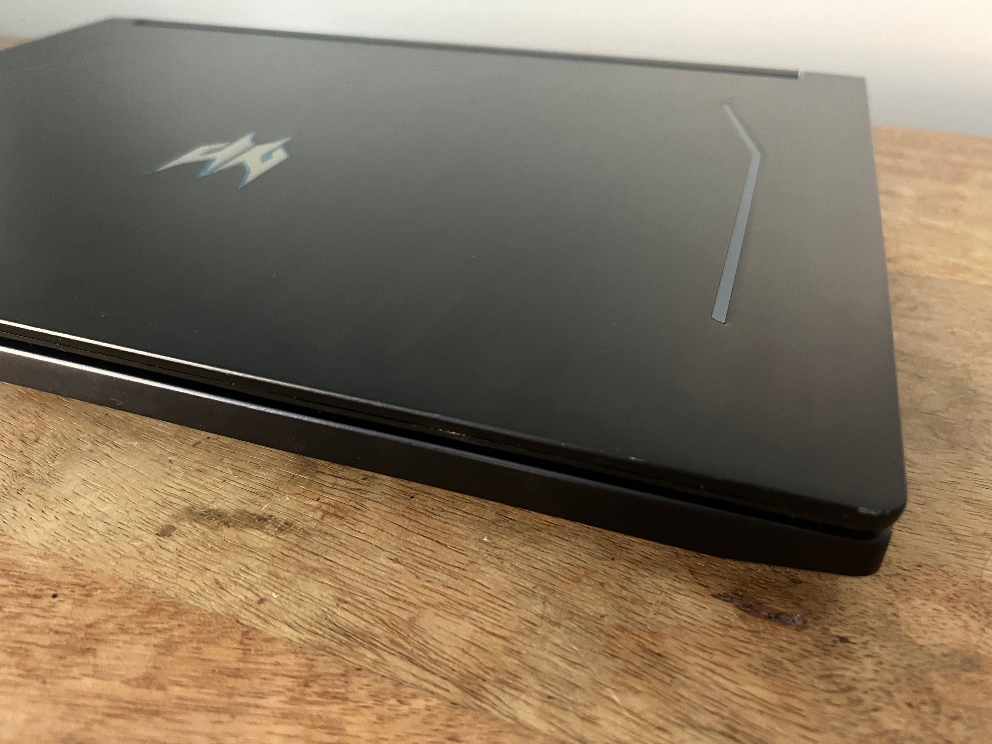 Laptop Acer Predator helios 300