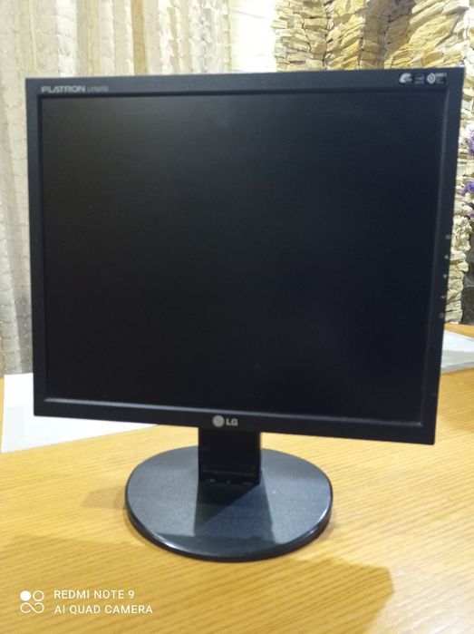 Продам монітор LG