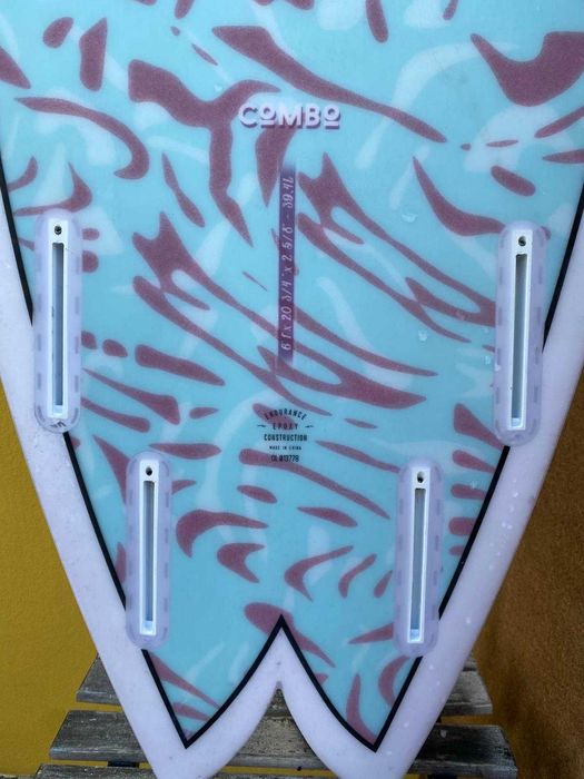 Prancha / Surboard Índio Endurance Combo 6'1ft Shapers quad keel fins
