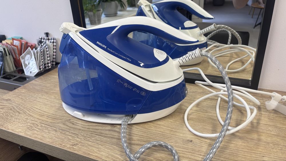 Żelazko z generatorem pary Philips Perfectcare Compact Plus