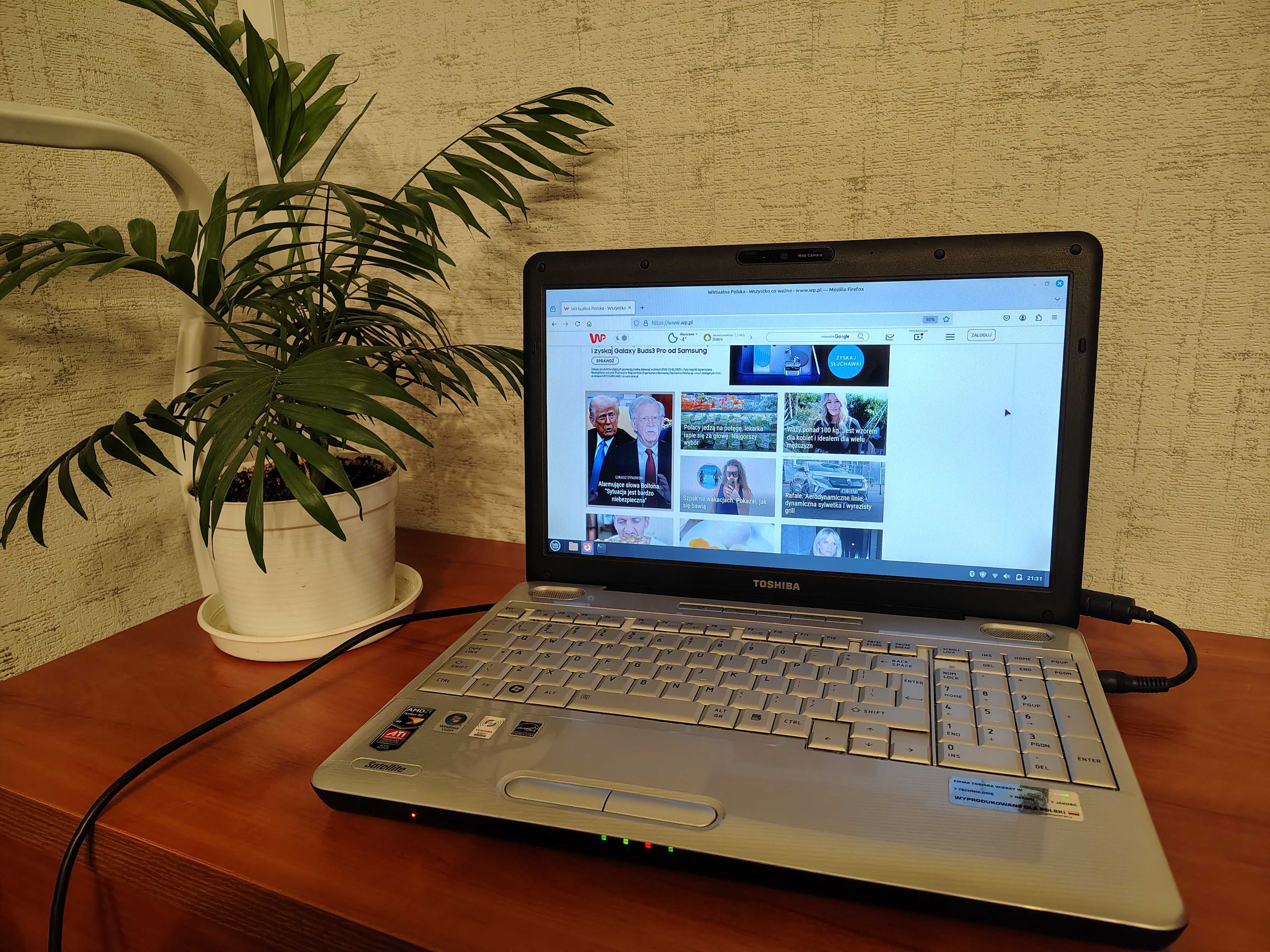 TOSHIBA Satellite L500D
