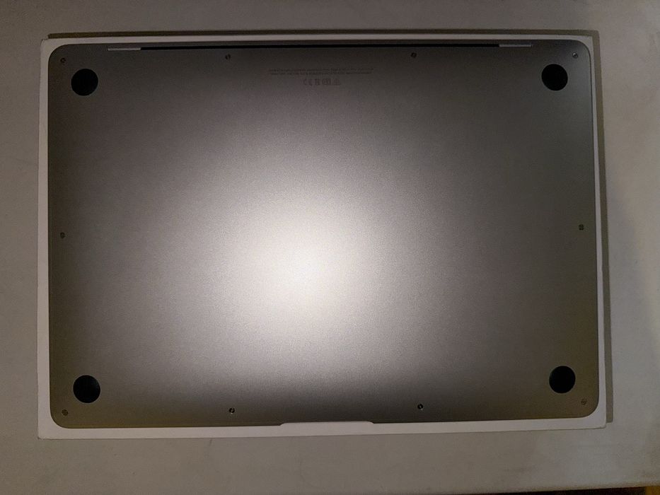 Ідеальний Macbook Air M1 8/256 Silver