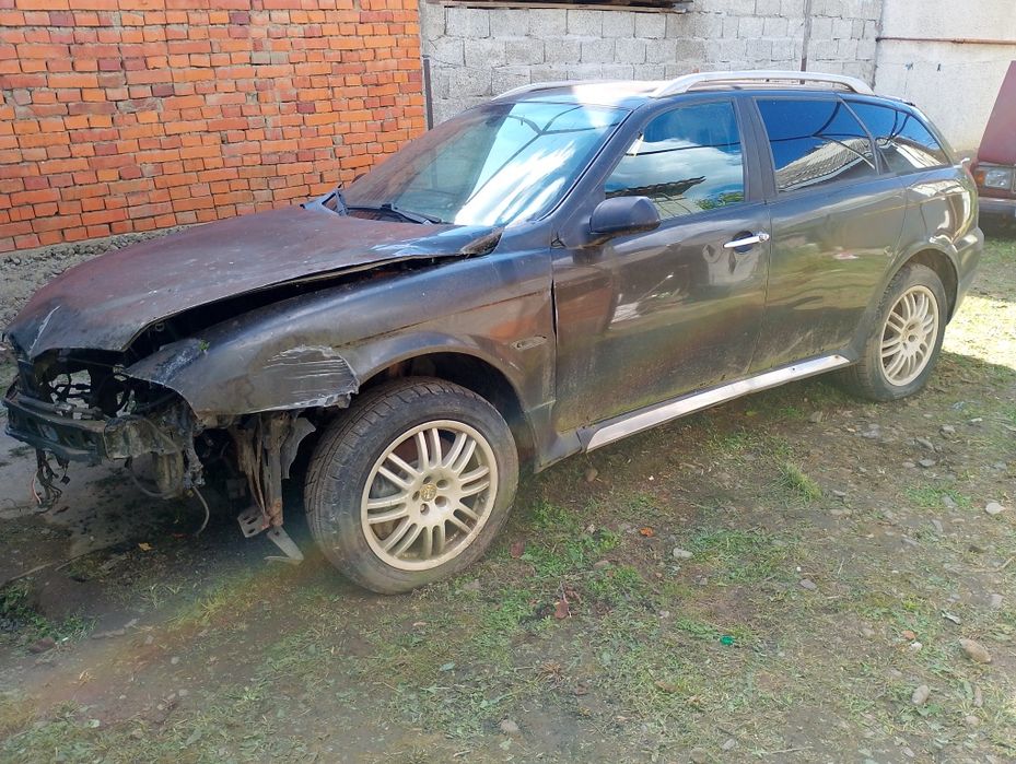 Продам Alfa Romeo Crosswagon 4×4 по запчастинах