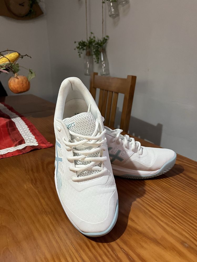 Sapatilhas ASICS- brancas e azul clarinho