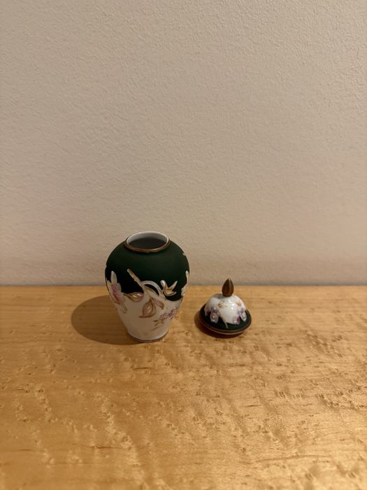 Miniatura em porcelana