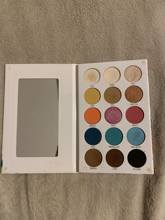 Miyo x beautyvtricks paleta cieni