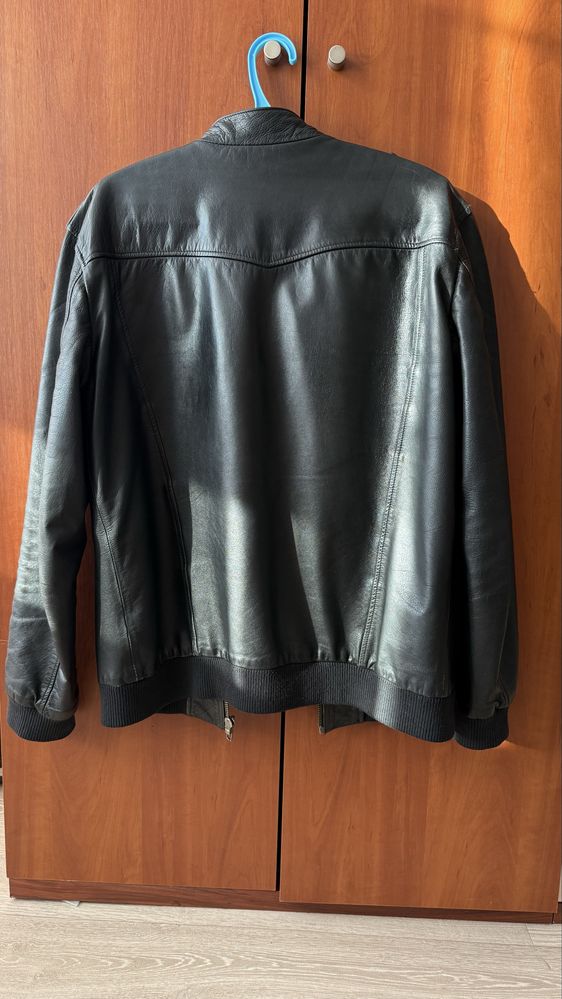 Кожаная куртка Superdry