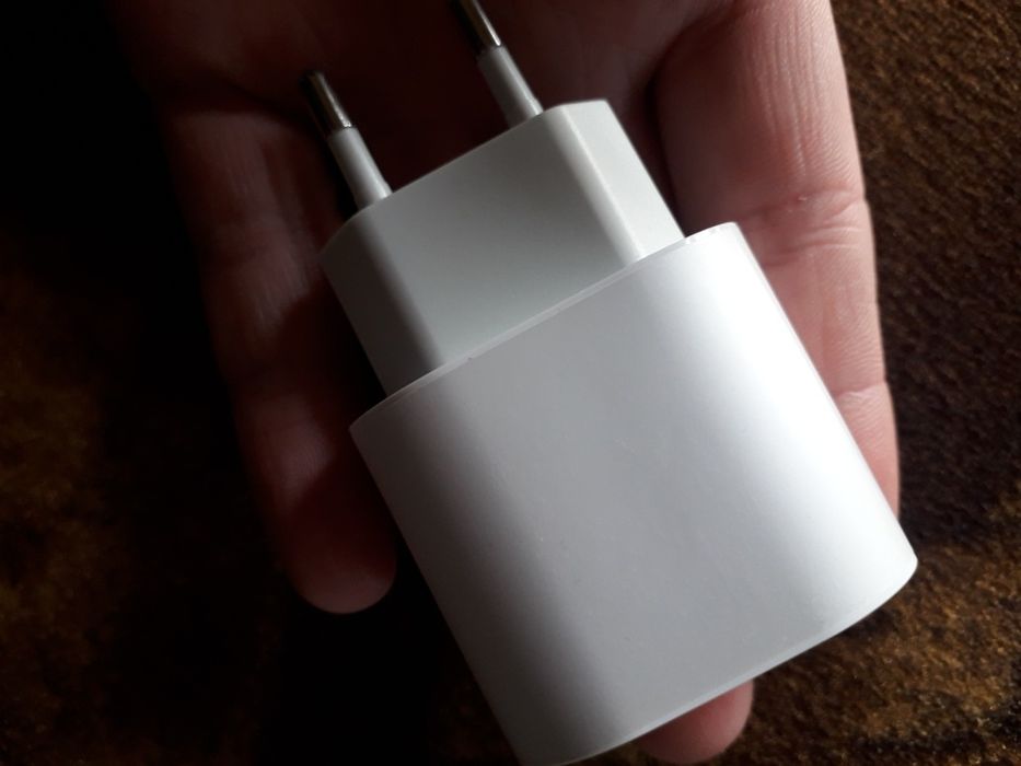 Швидка зарядка для айфона, apple нова. 20W, type-C. 10W, 5W вживані