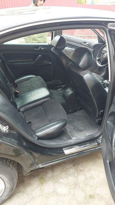 В продажі шкода суперб