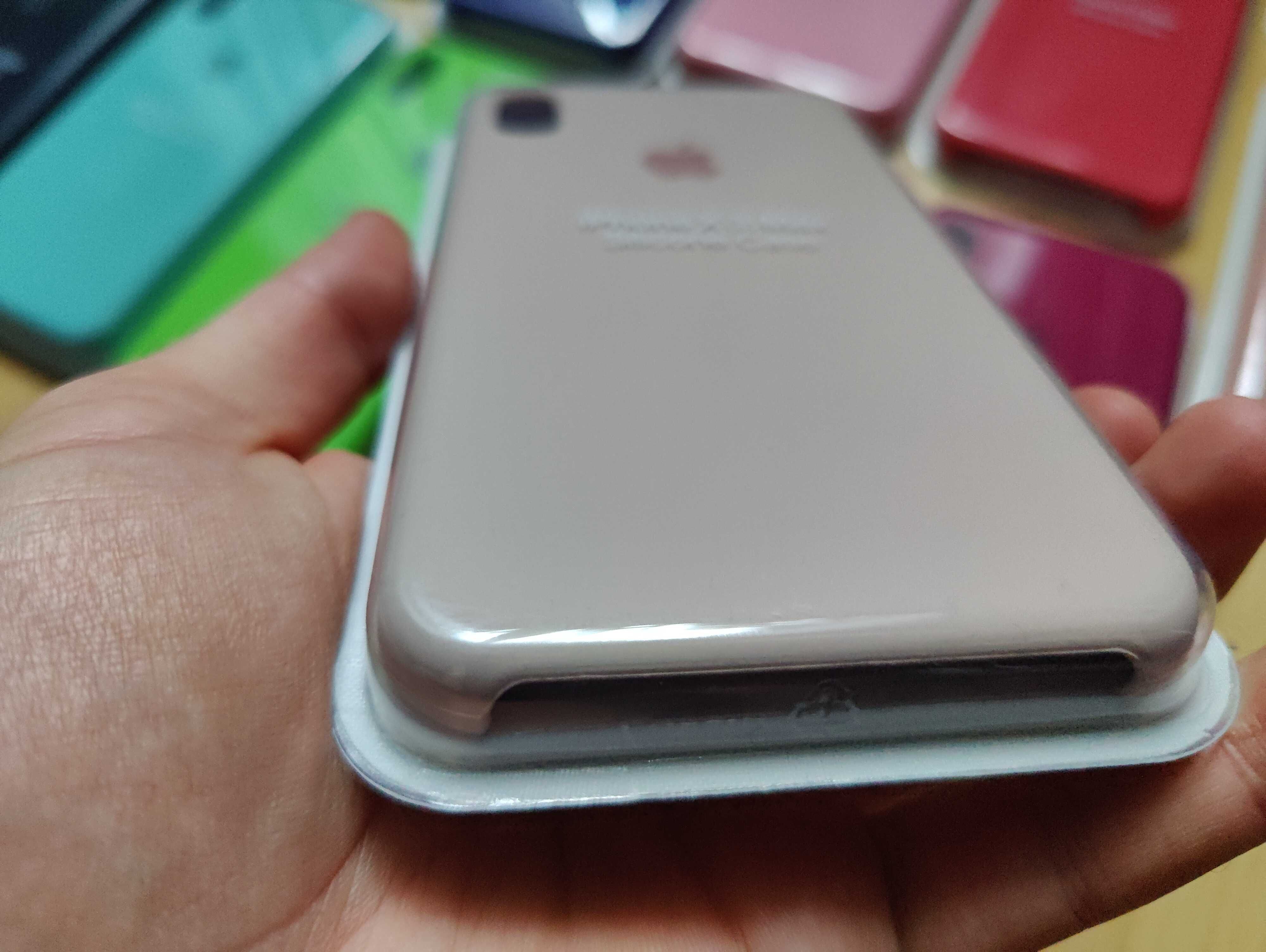 Чехол Apple Silicone Case для iPhone XS Max