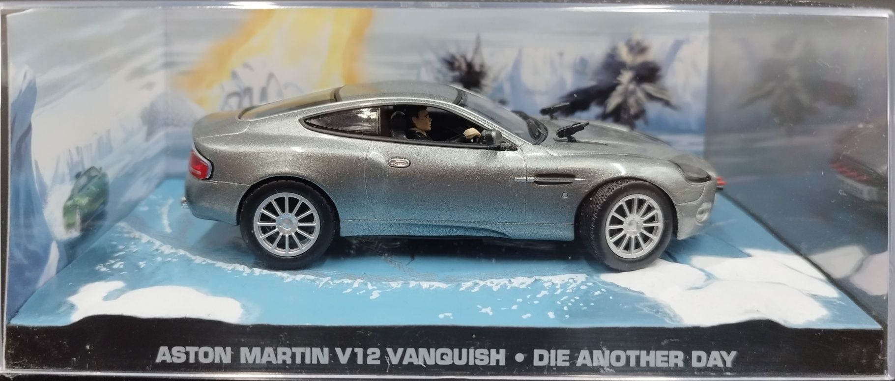 1:43 Altaya Aston Martin V12 Vanquish James Bond 007 model nowy