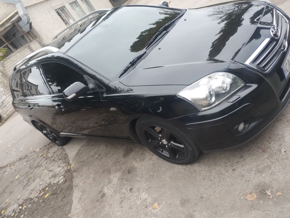 Toyota Avensis 2.2 D4D 130kwt 2006р.