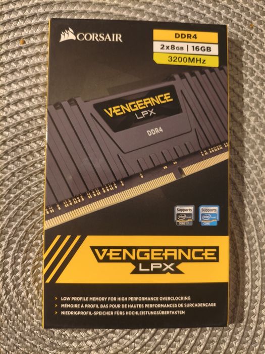Corsair Vengeance Lpx CMK16GX4M2B3200C16 Pamięć Ram, Czarny, 2 x 8 GB