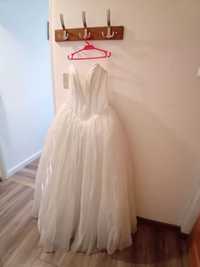 Suknia ślubna za 300