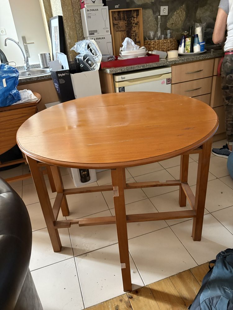 Mesa extensível castanho