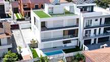 Moradia T4/5 com Roof Top - Oferta de escritura