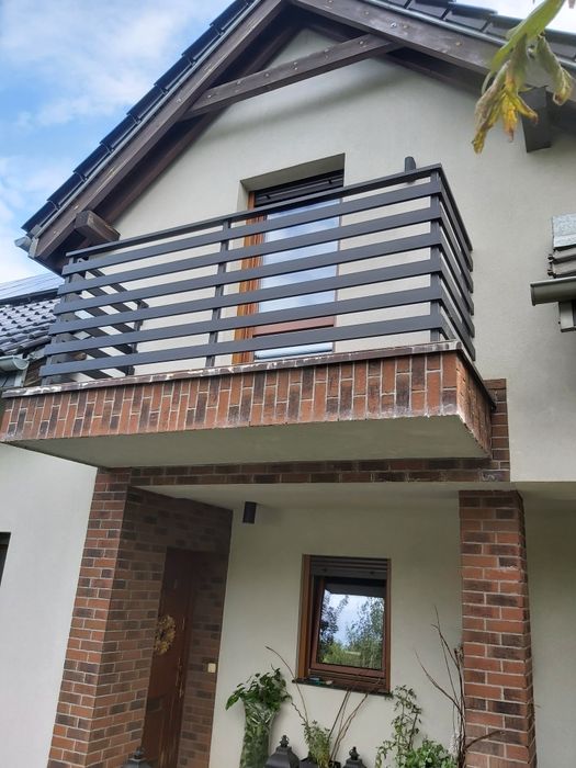 Balustrada poręcz balkonowa zewnętrzna