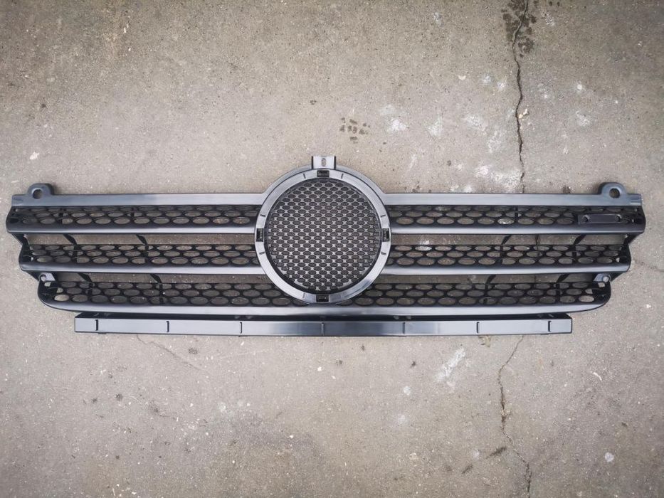 MERCEDES SPRINTER GRELHA FRENTE - G059