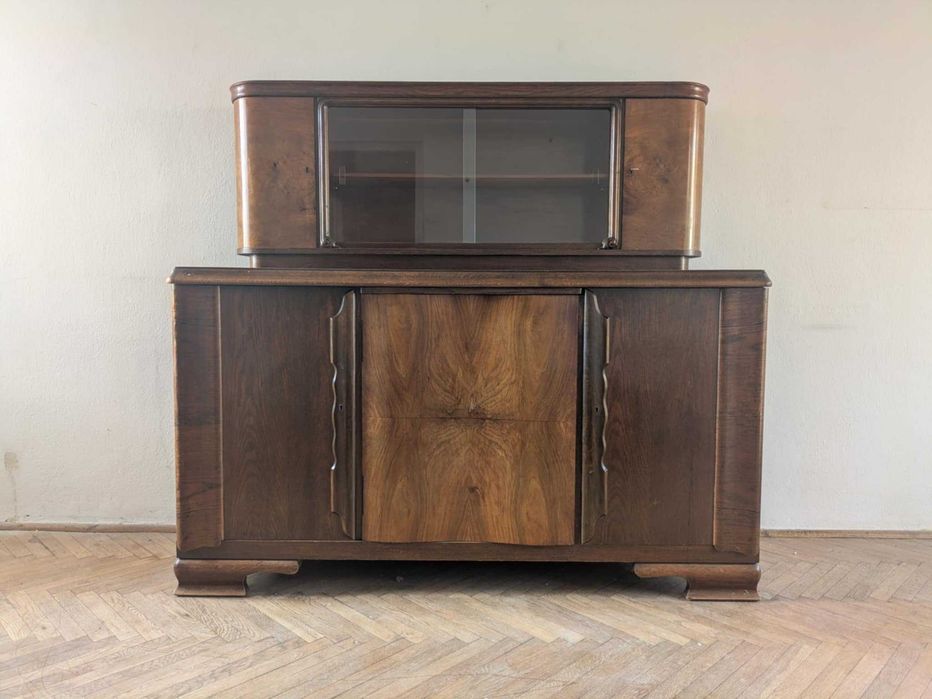 Stara, przedwojenna komoda z forniru