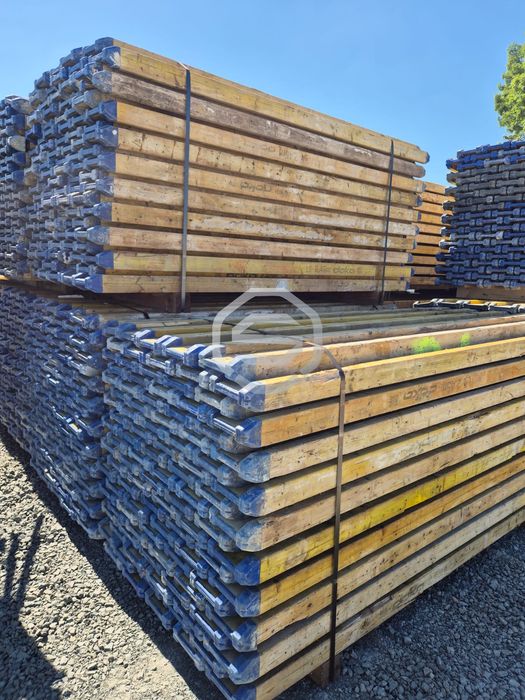 Stemple Podpory Sztyce Sklejka Dźwigary DOKI Głowice Trójnogi Żabki