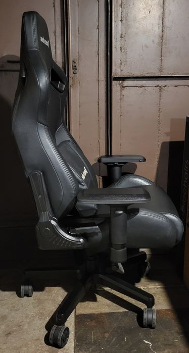 Ігрові крісла Anda Seat, DxRacer, Razer, Hator