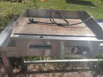 Elektryczna płyta grillowa gładka 550MM | YG-04585 YATO