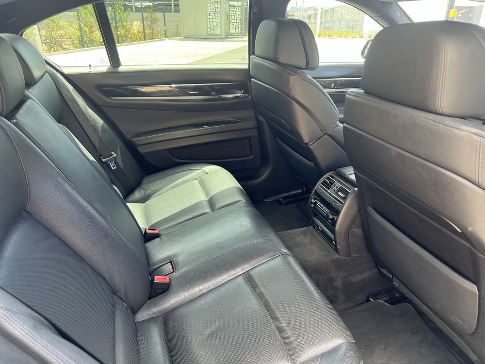BMW 740d 2011 Pack M • Único Dono • Histórico Completo