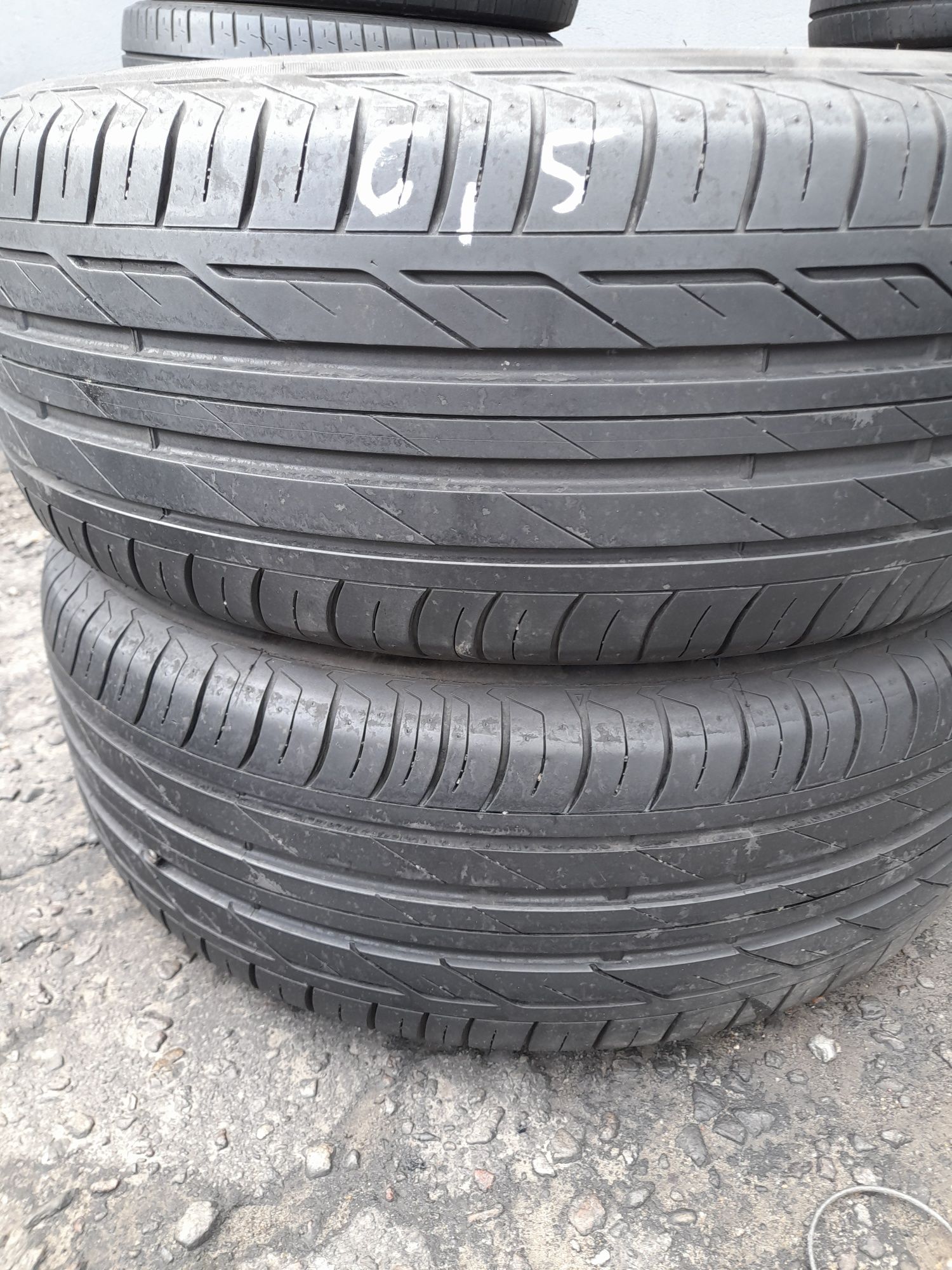 Opony używane 225/50/18 bridgestone 2x6.5 mm